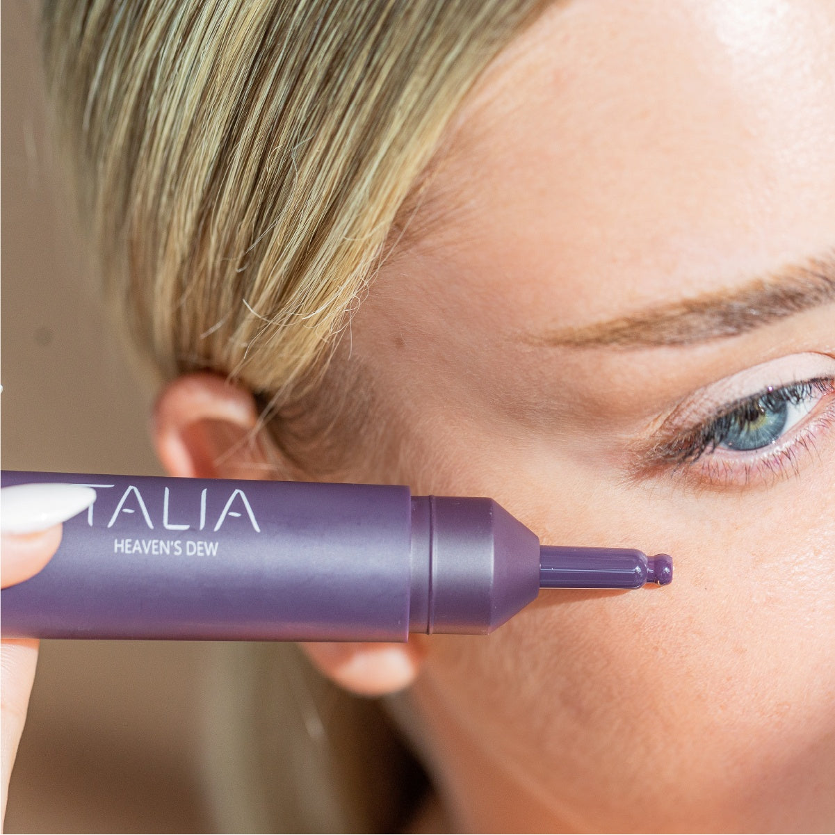 טיפוח אזור העיניים עם מוצרי TALIA SKINCARE