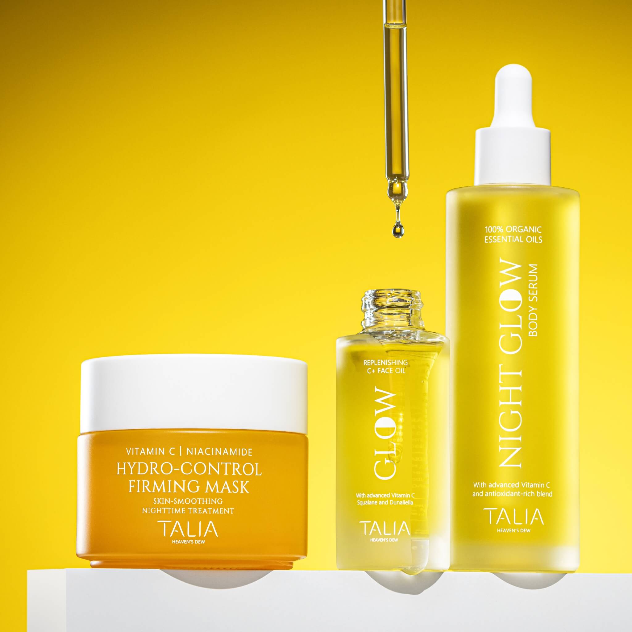 מסכת לילה אנטי אייג'ינג במרקם ג'ל קרם עם ויטמין סי  יציב, ניאצינאמיד ופפטידים למיצוק וזוהר מבית טליה צילום משפחת מוצרים מהסדרה – מסכה טבעית TALIA